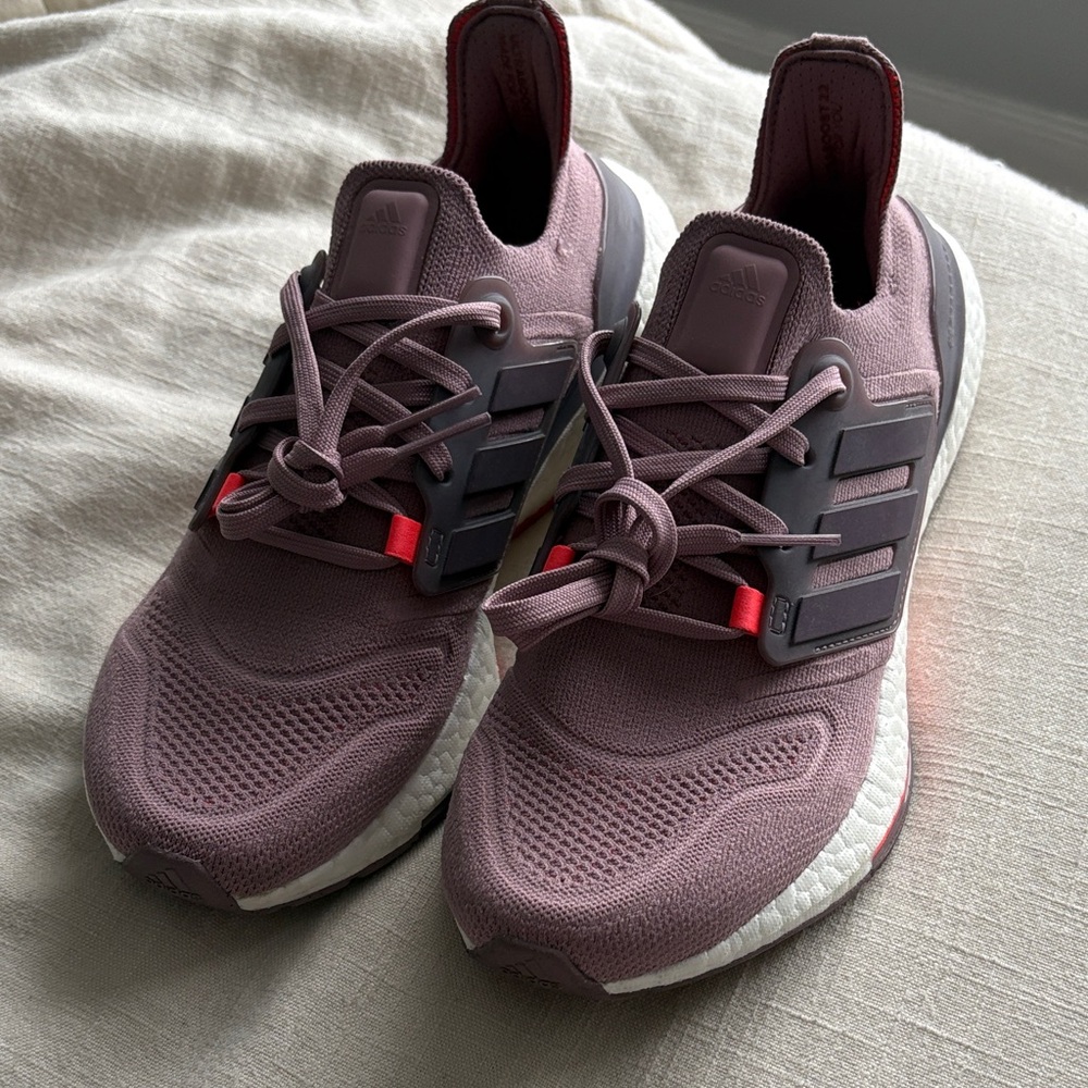 Adidas Women's Mauve Sneakers